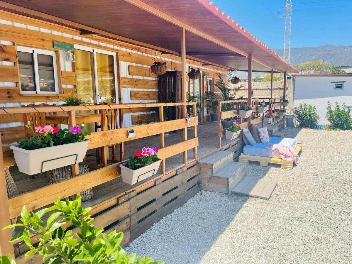 Nashira Hot Tub Piscina Y Jardin Holiday home Buzanada
