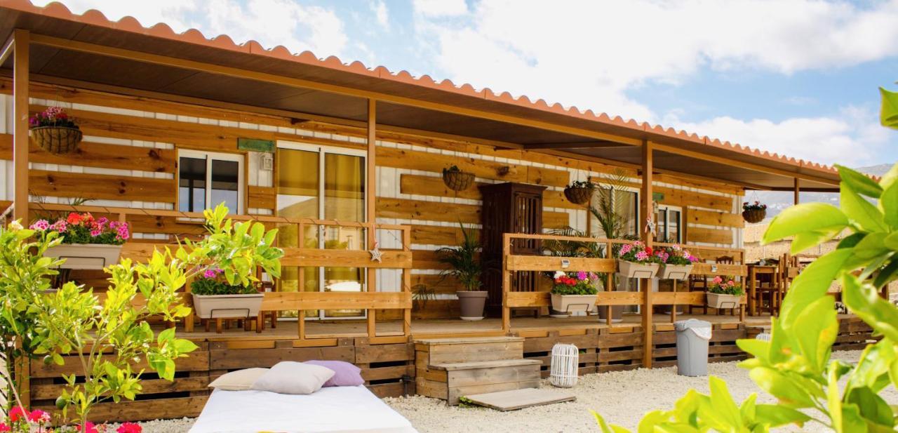 Bernegal Maday Hot Tub Climatizado Piscina Y Jardin Hébergement de vacances