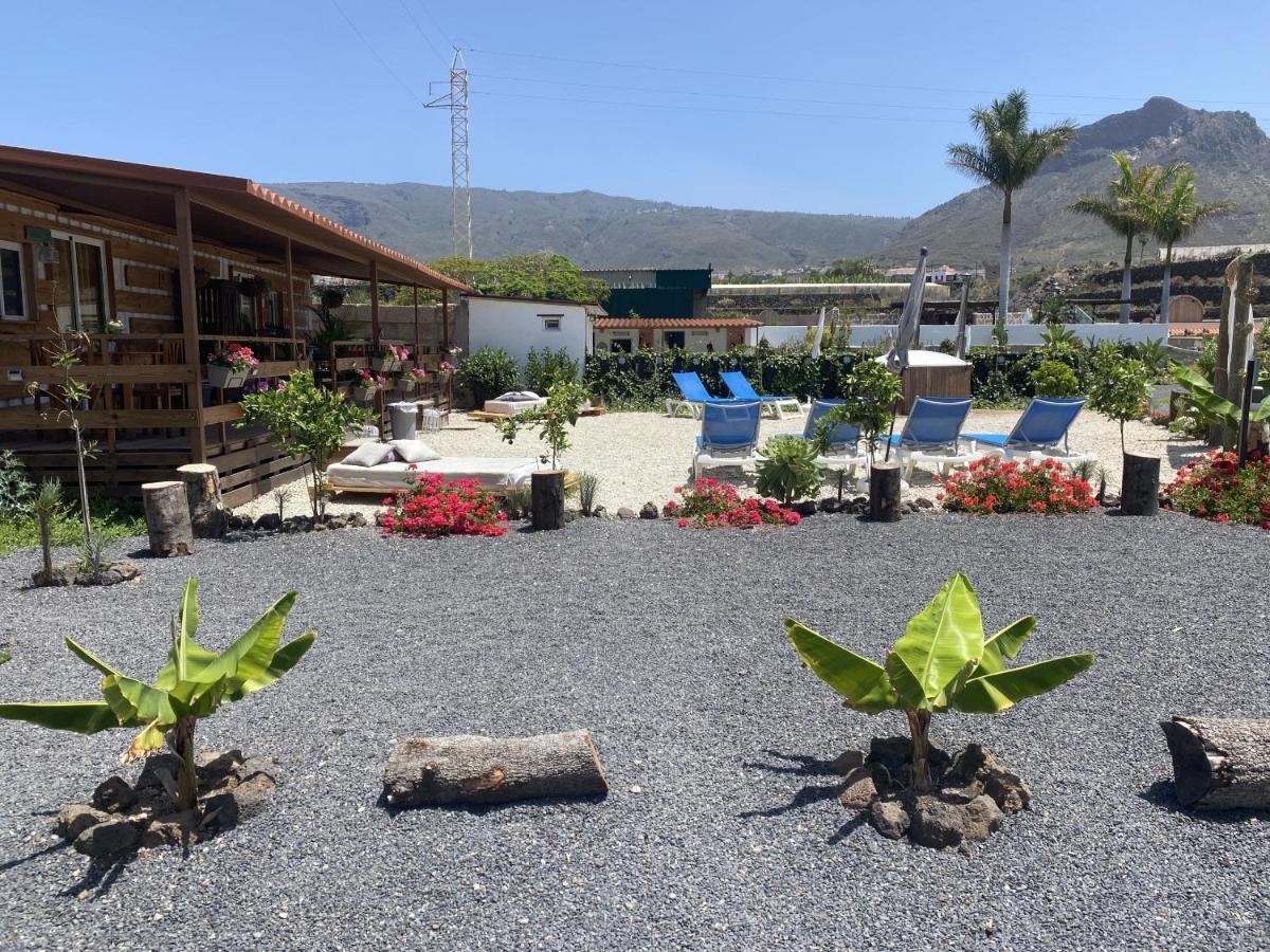 Nashira Hot Tub Piscina Y Jardin Holiday home Buzanada