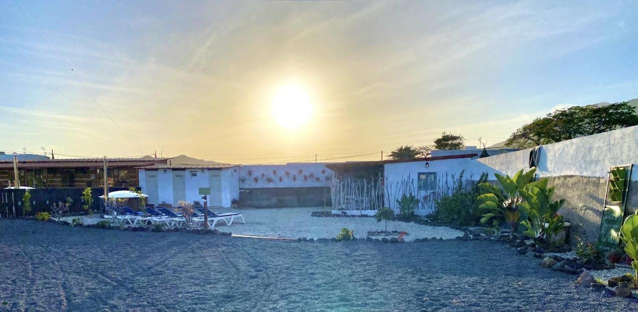 Laurisilva Sauna Y Piscina Hébergement de vacances