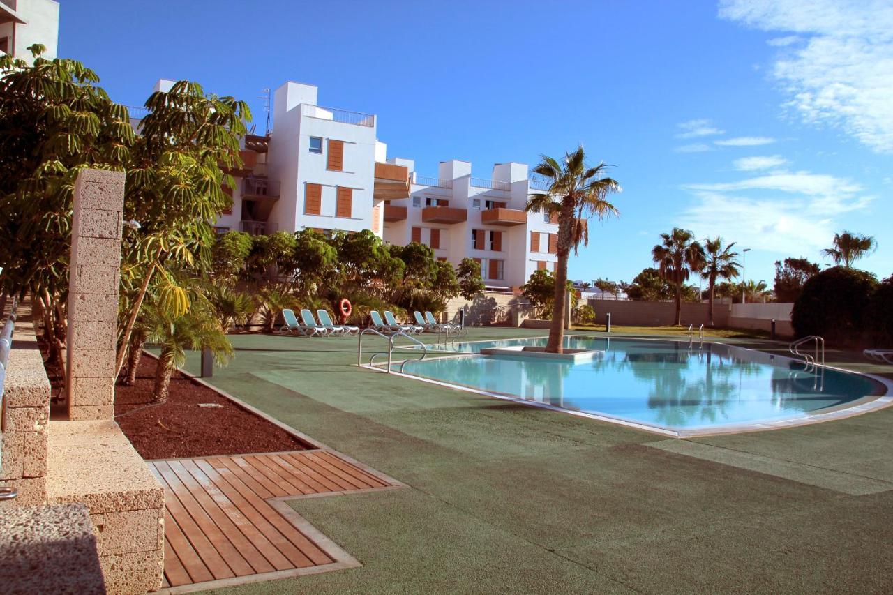 Sunny Duplex Martines *
