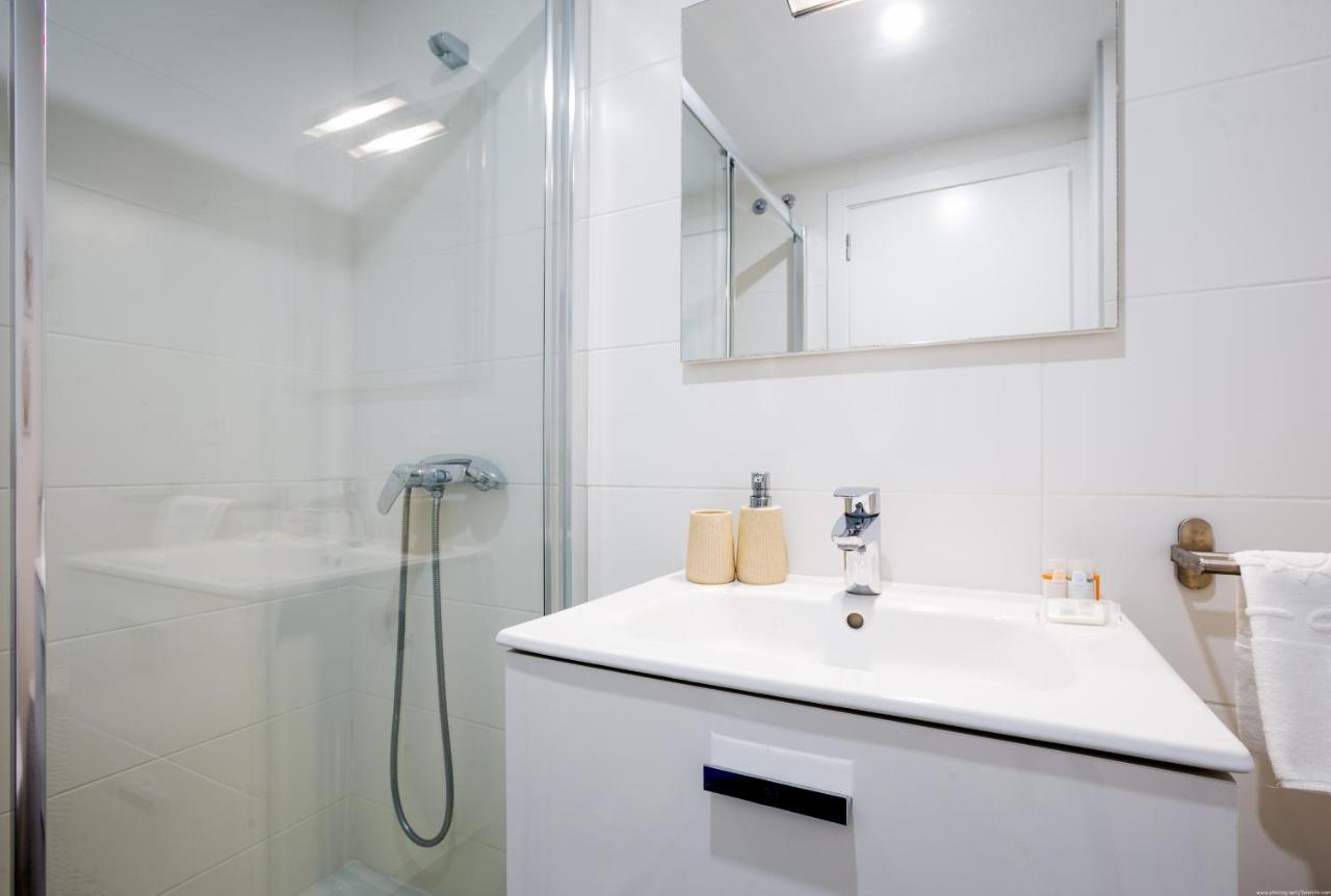 Apartment 1 9 Tesoro Galeon Y Gym