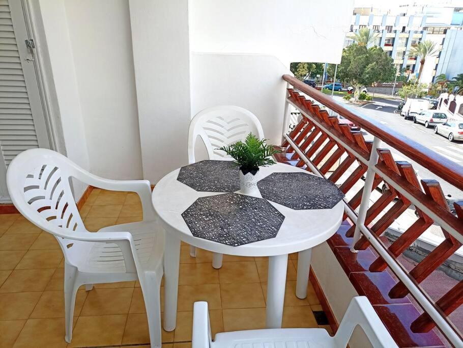 Diamantes Home, Cristianos, Heated Pool & Aircon Appartement