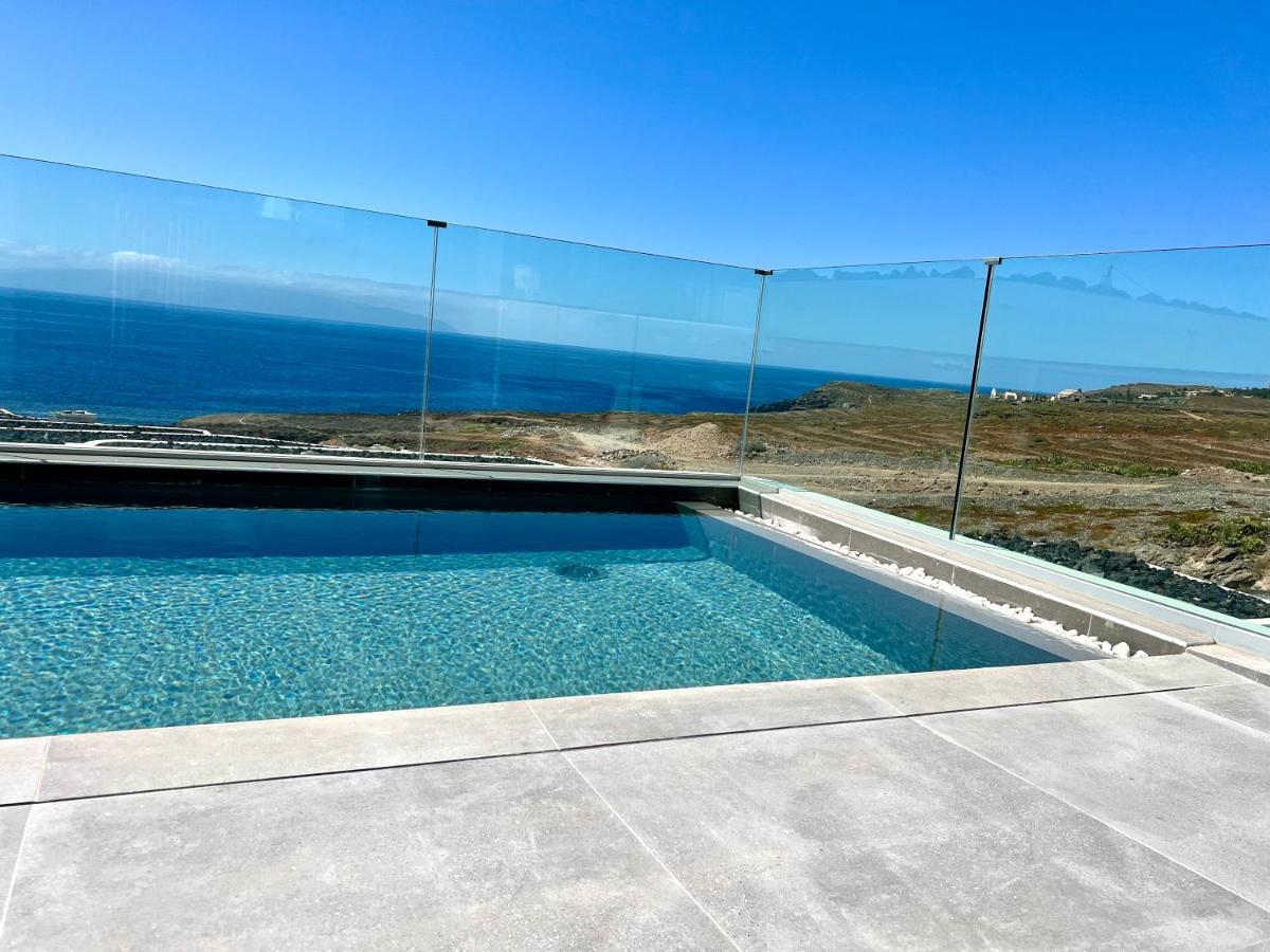 Villa Veiga With Heated Pool