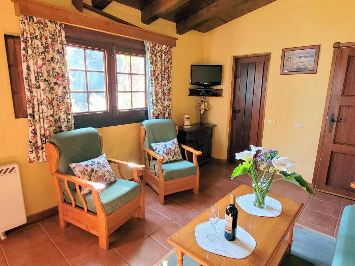 Llano De La Cebolla Country house *