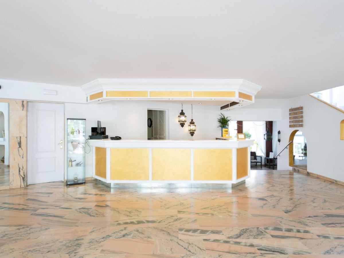 102 Bright Accomodation With Pool View