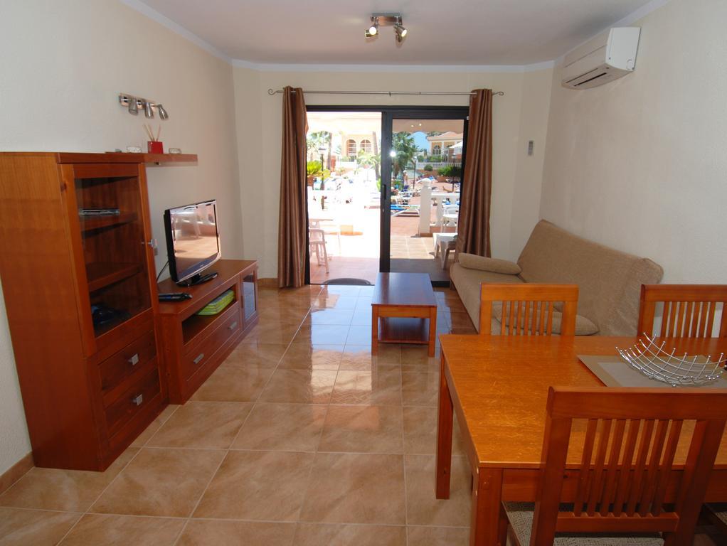 Beachfront Americas - Trg