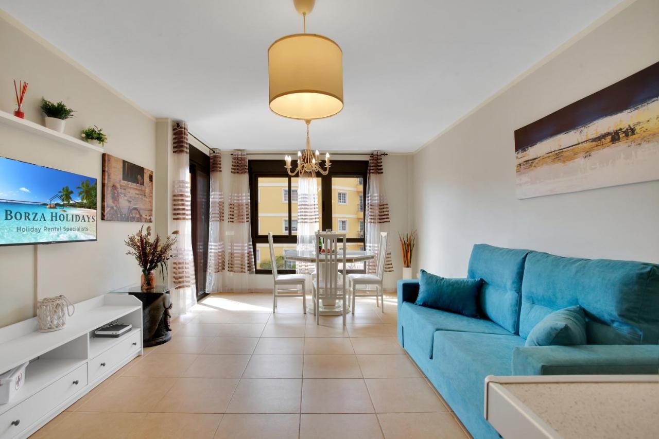 Appartement Bright Mocan, Garage,pool, Fiber, Padel Court