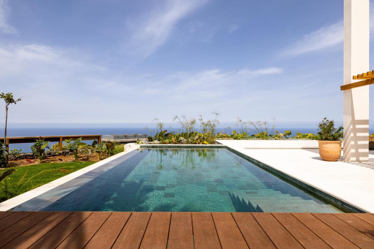 Villa Serenity On The Cliff With Climatized Pool