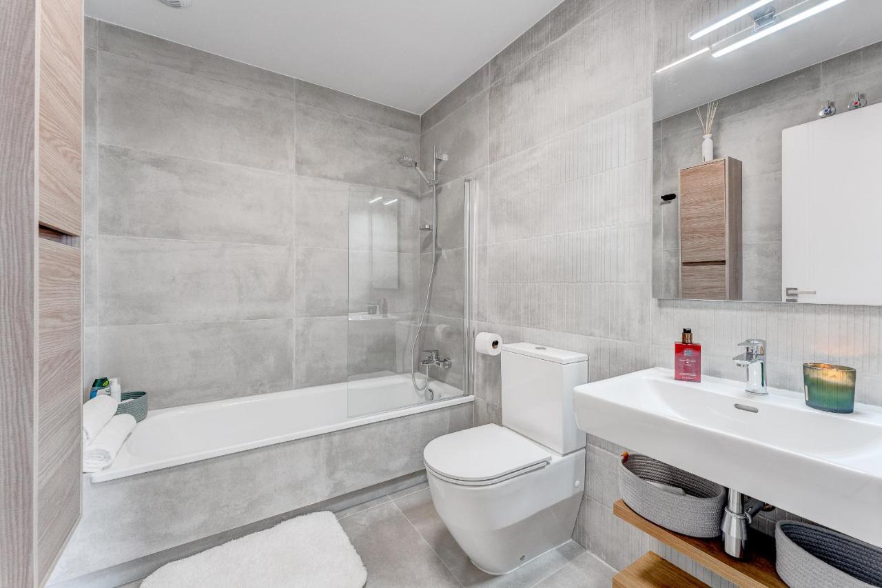 Modern New Terrazas De Costa Adeje. Heated Pool, Big Terrace And Private Parking Appartement Costa Adeje (Tenerife)