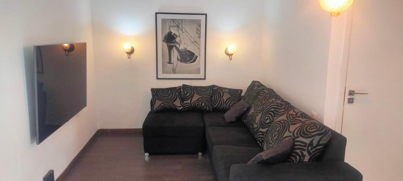 Semi-detached Sea Views, Huge Terrace, Close Villa