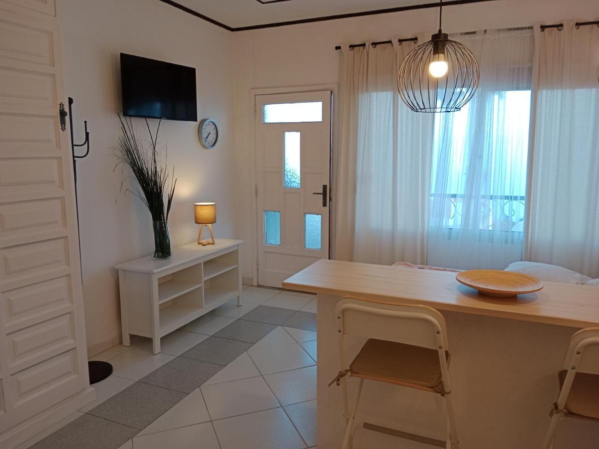Appartement Studio Sea Front View & Pool
