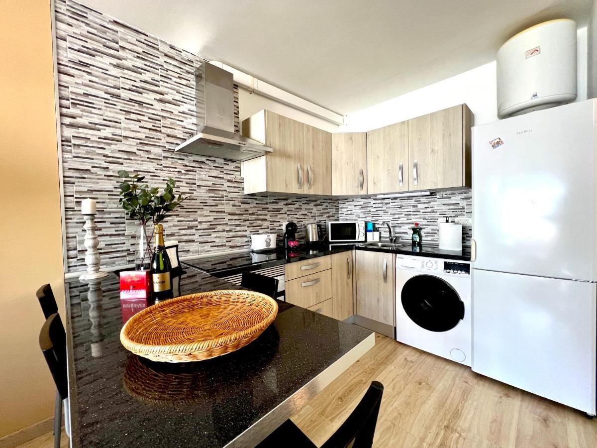 Stunning Lovely Flat With Pool And Wi-fi, 31 Arona (Tenerife)