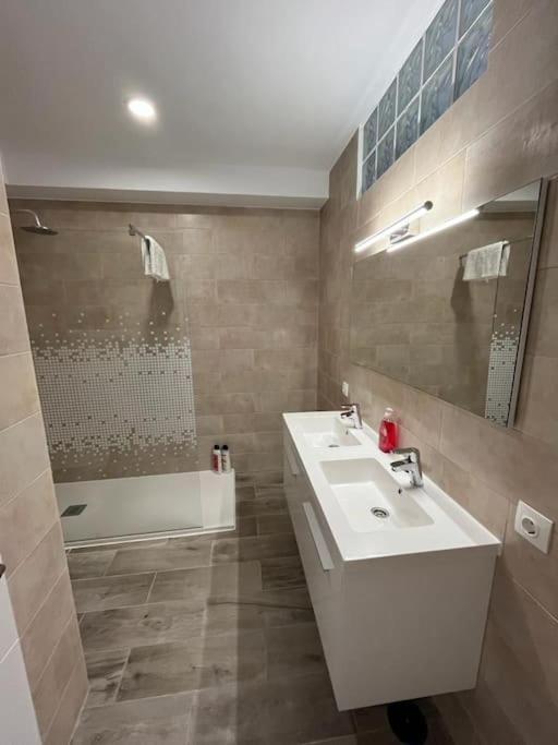Apartment New 2023 Full Equipped Stylish Digi