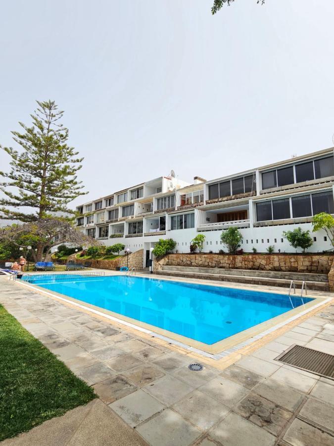 Holidays & Pool ,aircond , Americas *