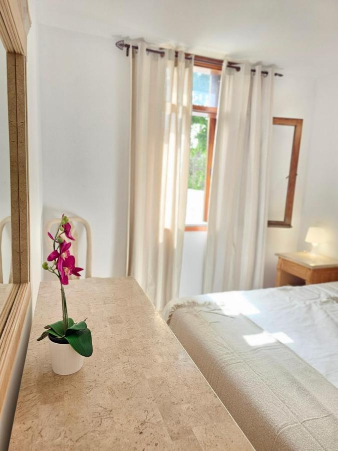 Holidays & Pool ,aircond , Americas Apartment *