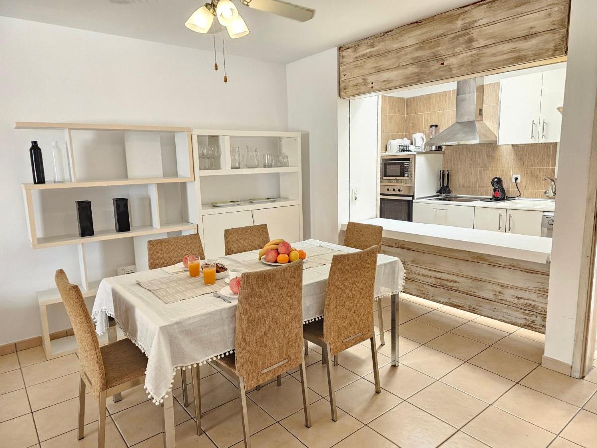 Apartment Holidays & Pool ,aircond , Americas Arona (Tenerife)