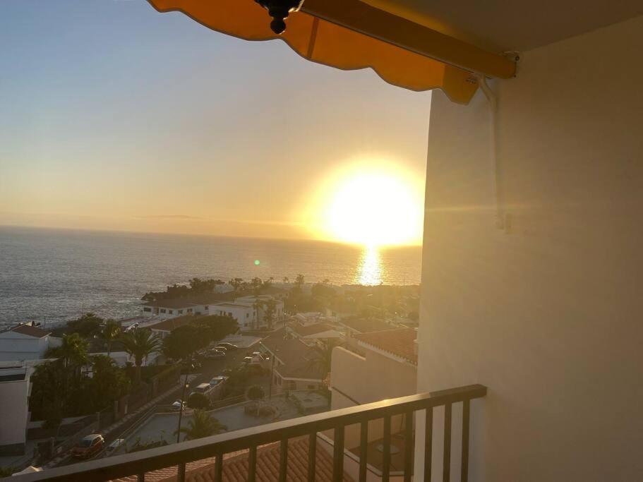 Sunset Seaview La Arena Puerto de Santiago (Tenerife)