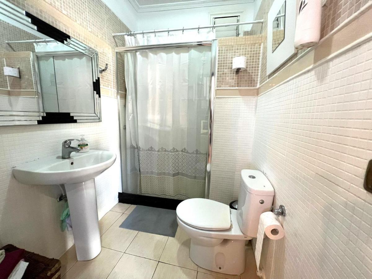 Séjour chez l'habitant Alcamar Privada Con Areas De Sala, Cocina Y Bano Que Se Comparten Cerca Al Mar! Alcalá la Real