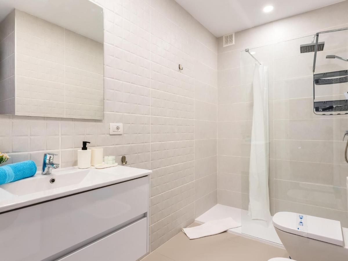 1413 Panoramic 1 Bedroom, Ocean View!