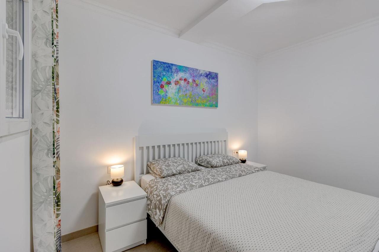 Two Bedroom Near The Ocean Appartement Playa de las Américas