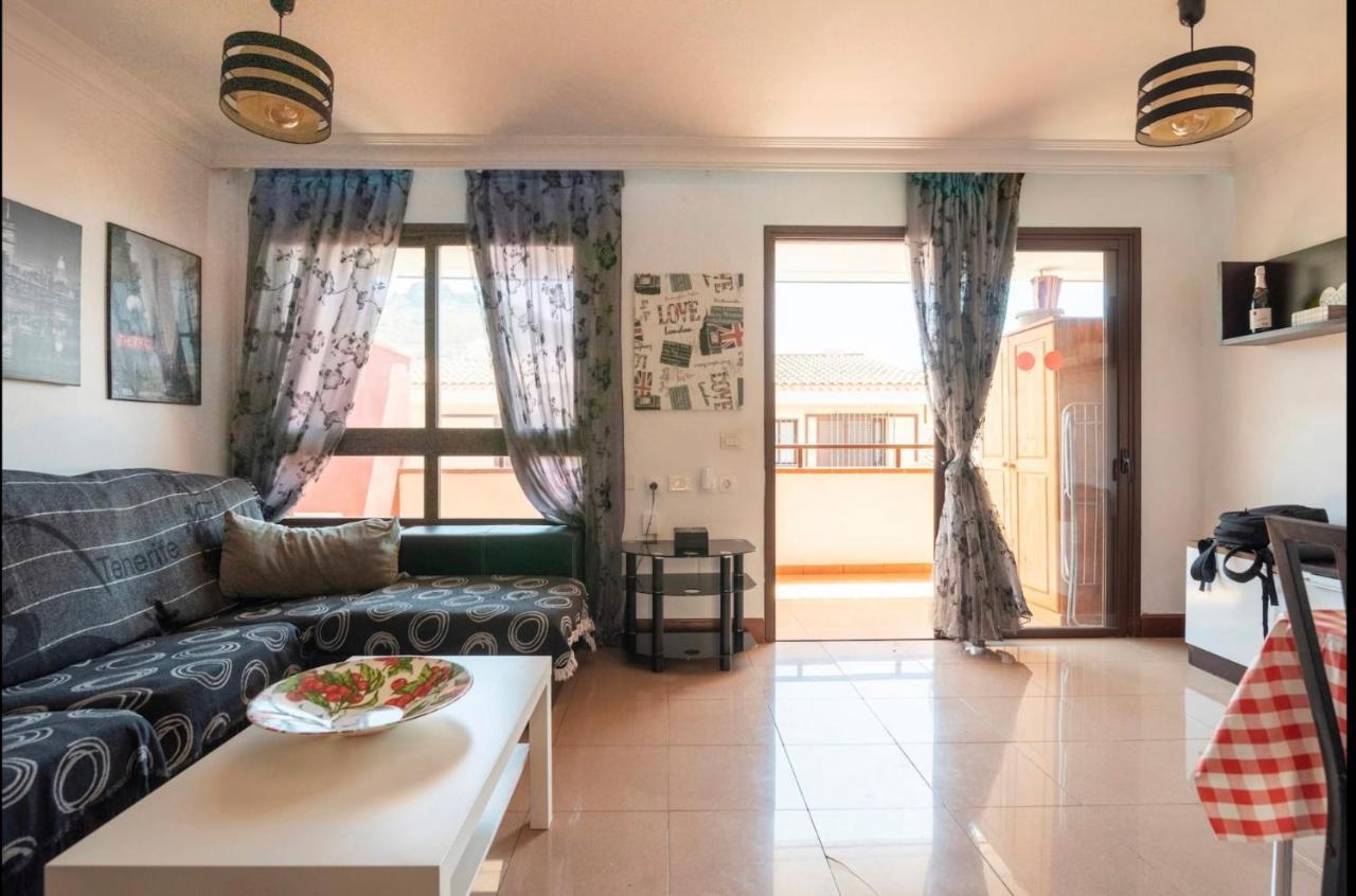 Maison d'hôtes Private With Bathroom And Big Terrace Just For