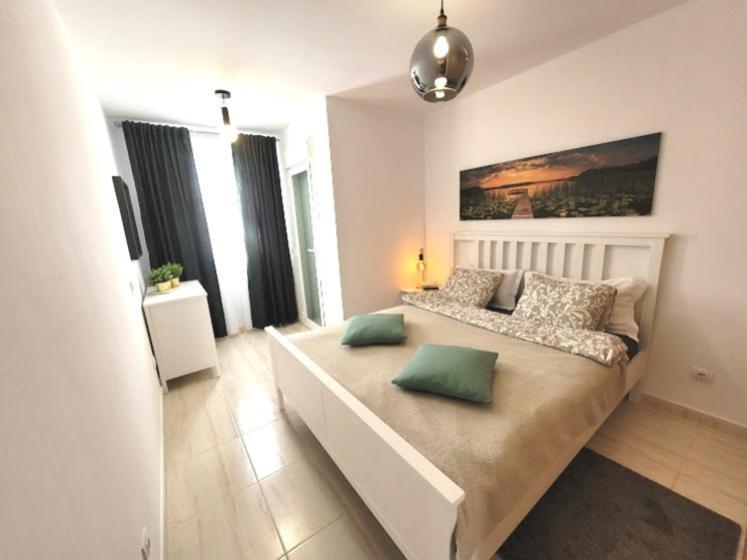 Casa Dina Appartement *