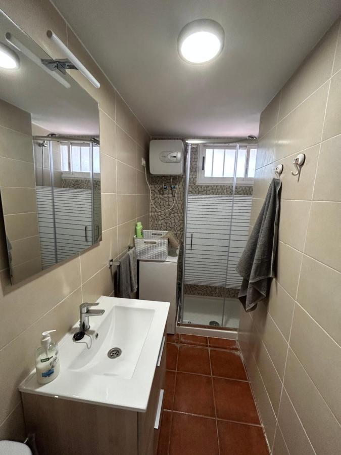 Practical And Cozy In Southern Arona