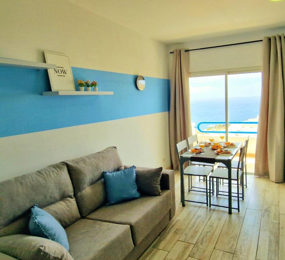 Lovely Blue With Ocean View And Pool, Paraiso 918 Costa Adeje (Tenerife)
