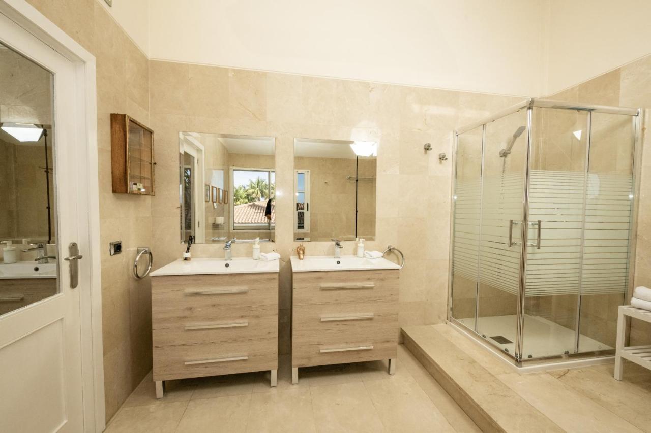Fantastic With Amazing Sea Views Hébergement de vacances *