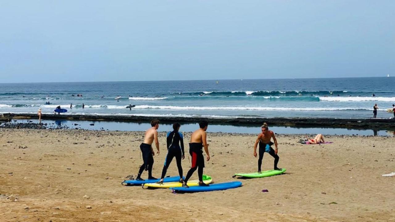 Enjoy The Sea And Pool In Playa De Americas Apartamento