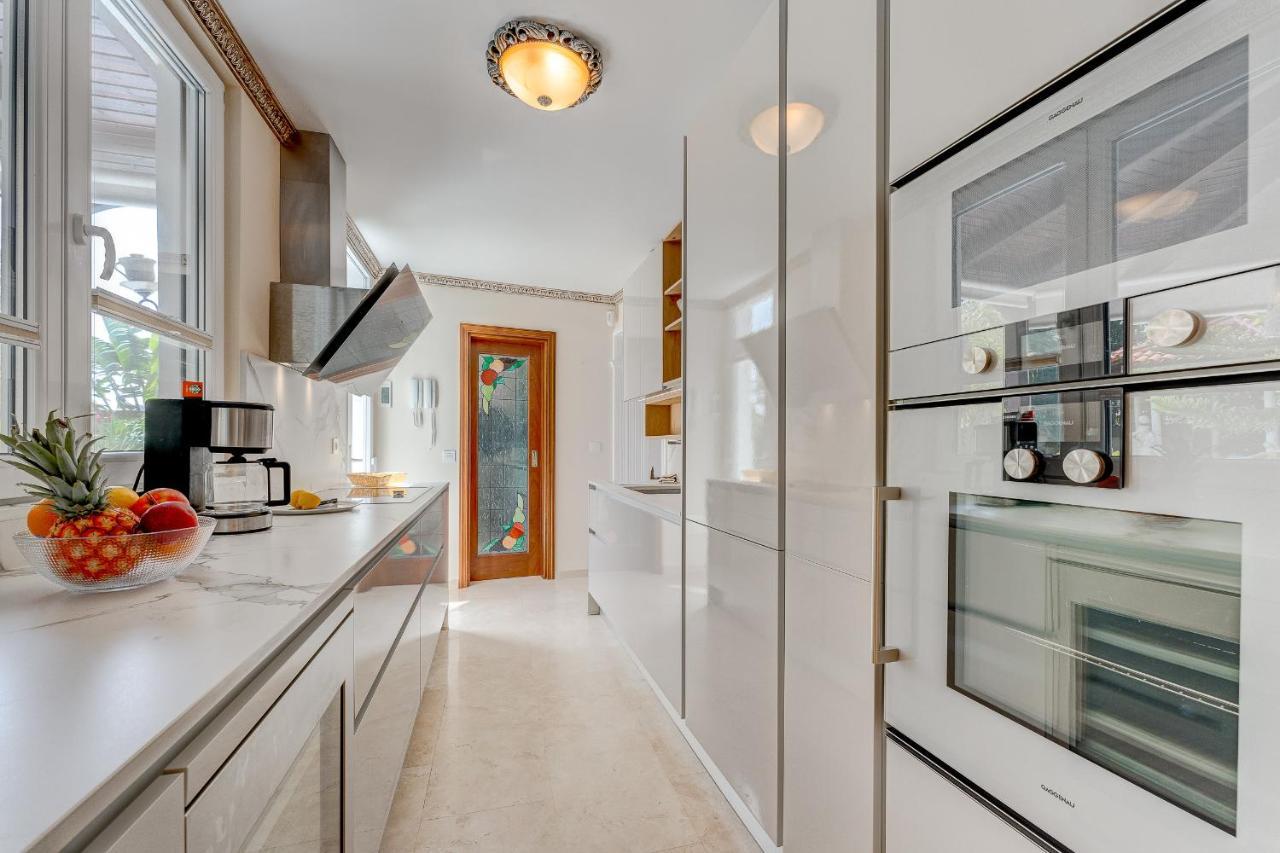 Villa Marina Luxury Sea View Private Pool & Garden - *