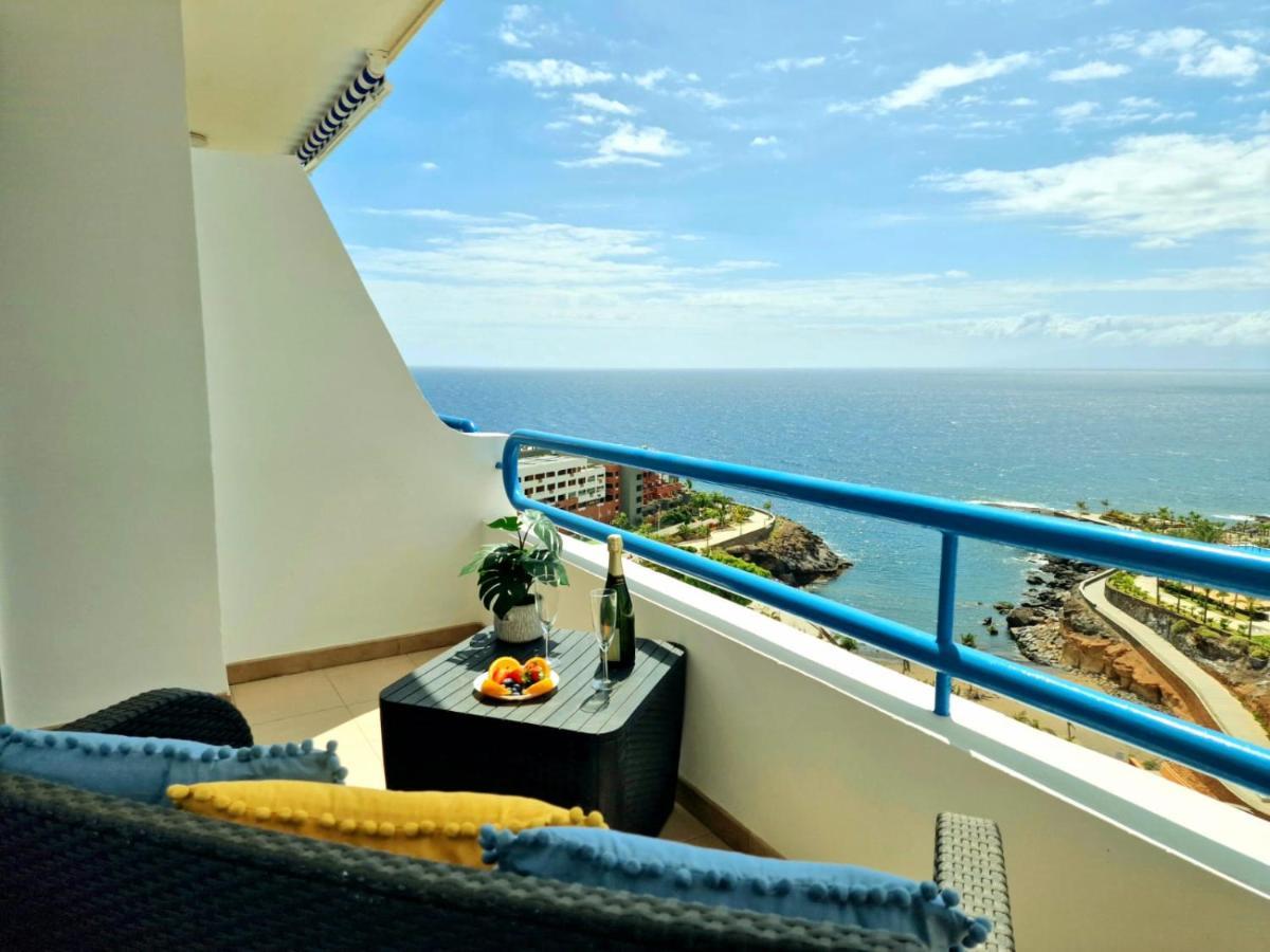 Holiday home Lovely Blue With Ocean View And Pool, Paraiso 918 Costa Adeje (Tenerife)