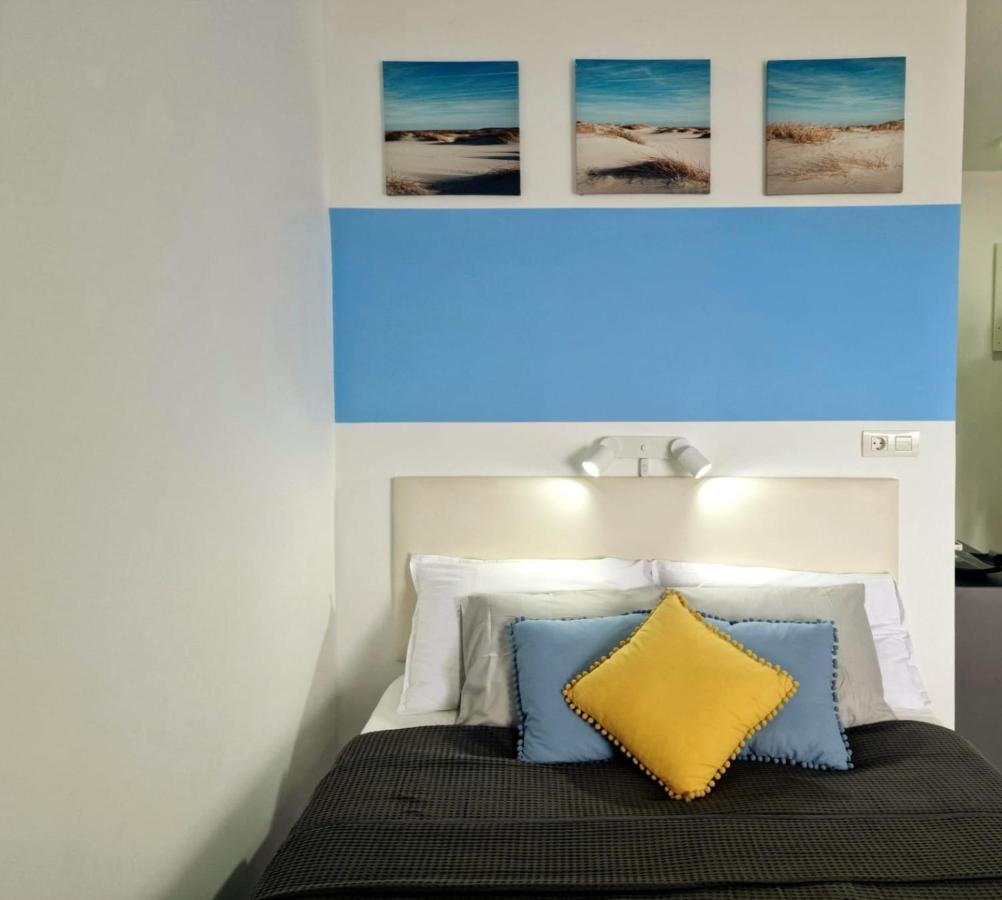 Lovely Blue With Ocean View And Pool, Paraiso 918 Holiday home *