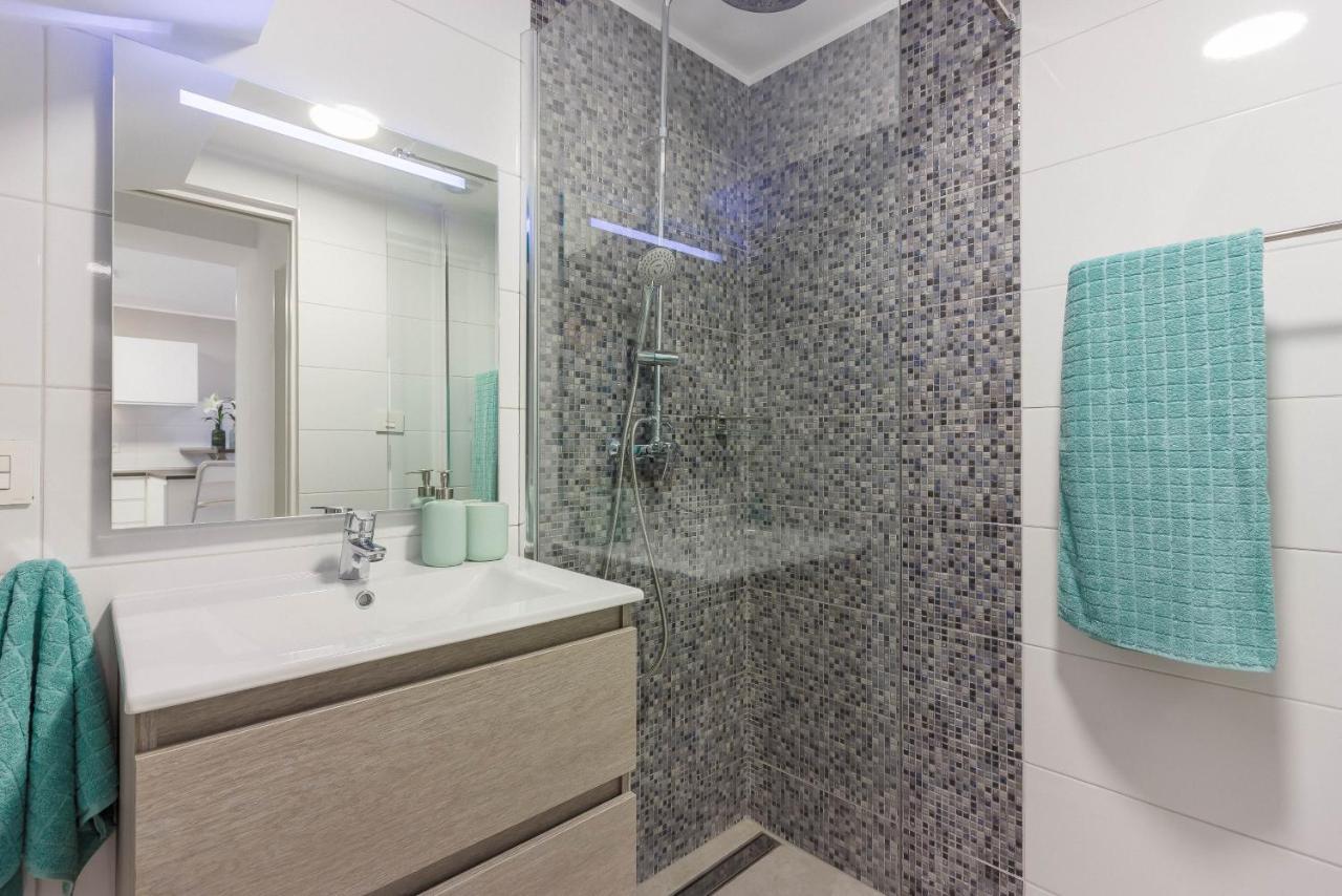 Luxury Duplex In Cristianos , 6 Pax