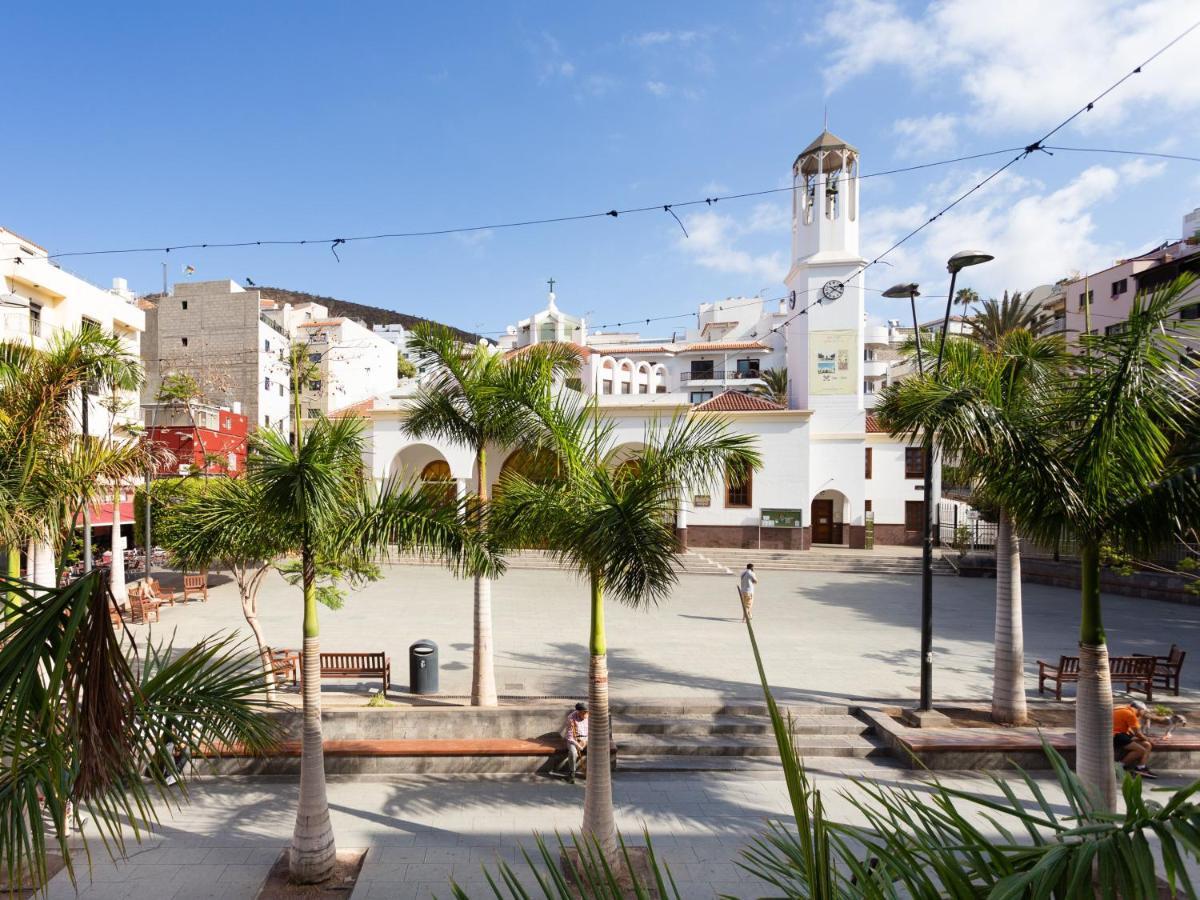 Live Cristianos Playeros Close To The *
