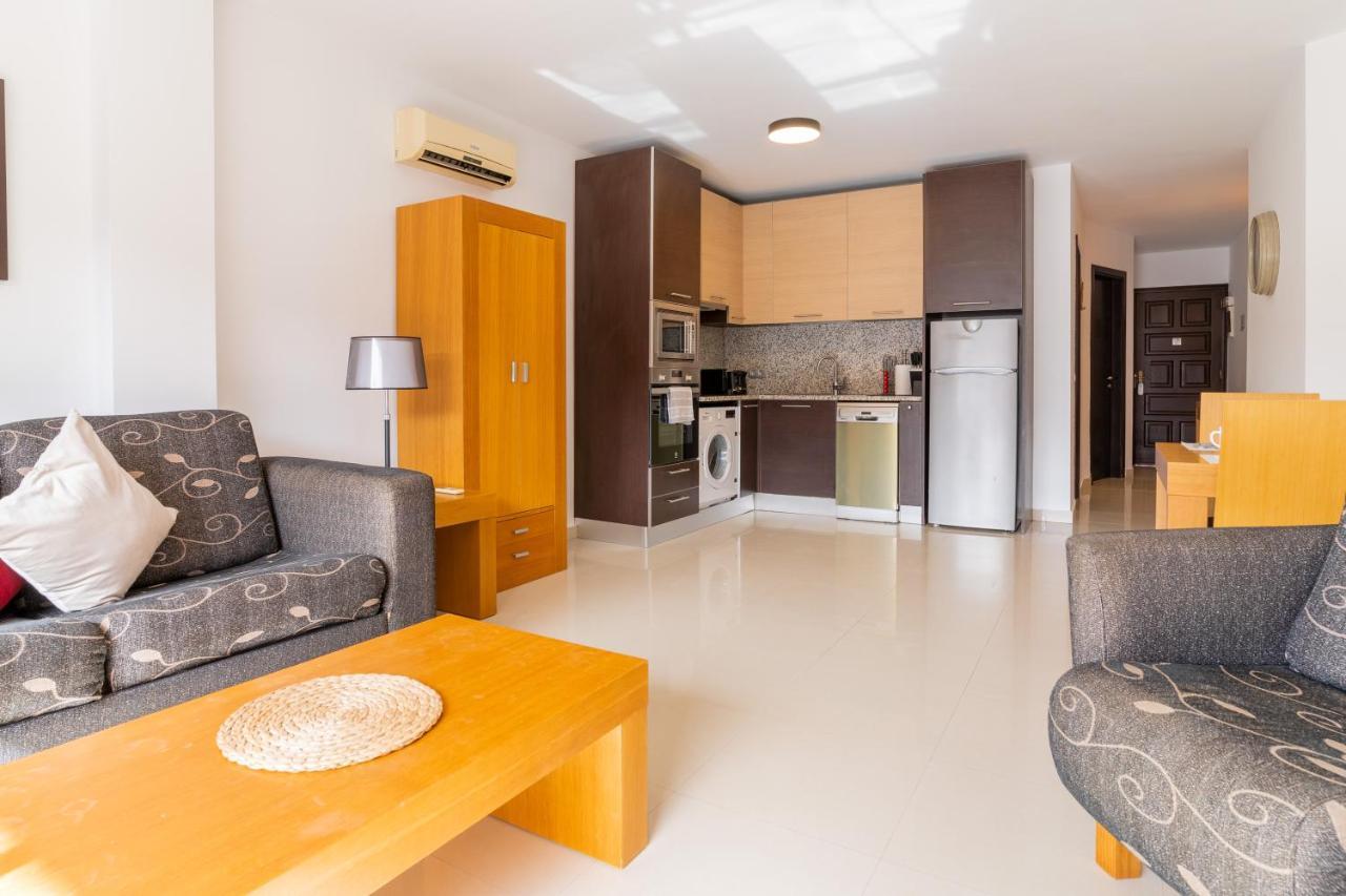 Oceanfront Tenerife South Albatros 145 *