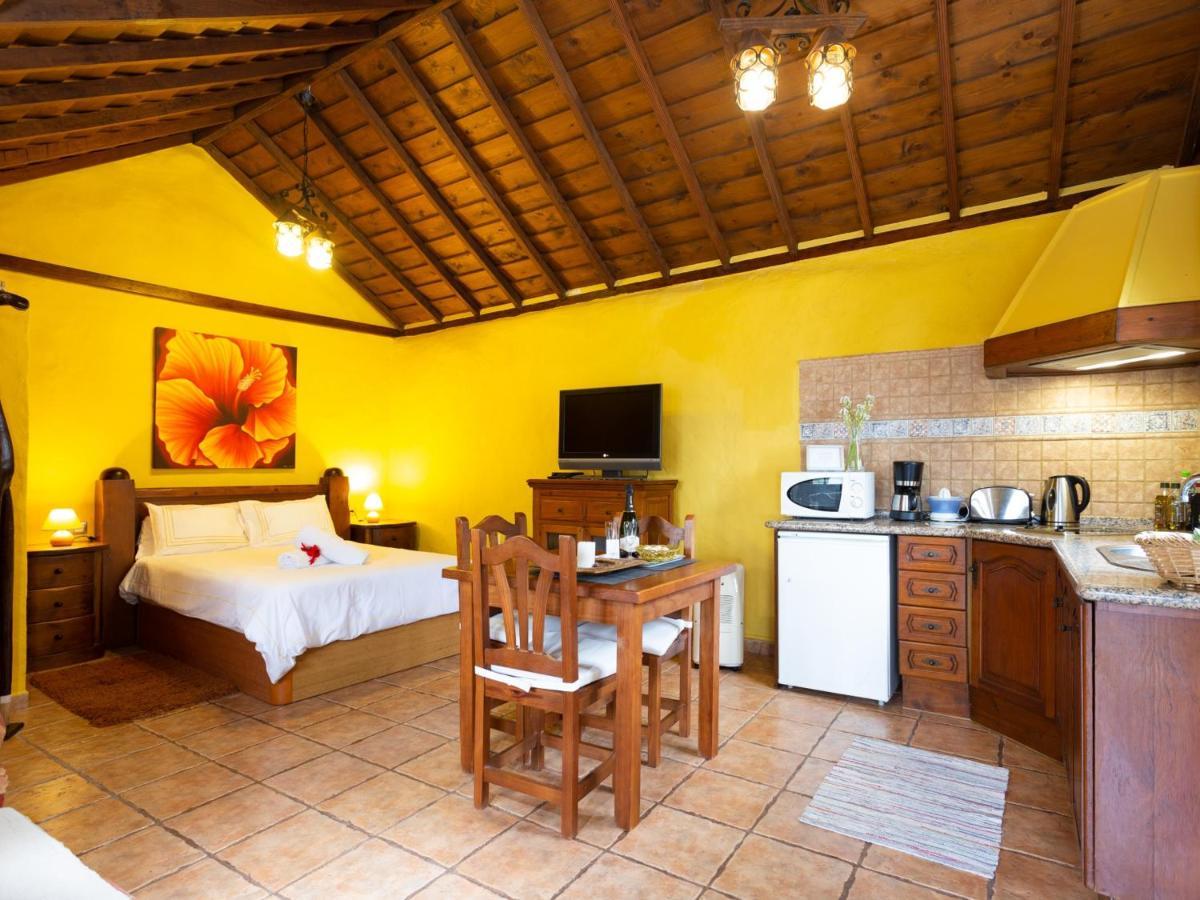 Casa El Mirlo: Paraiso Rural Con Piscina Y Hermosos Jardines En Icod De Vinos, Tenerife - Es-279-20 *