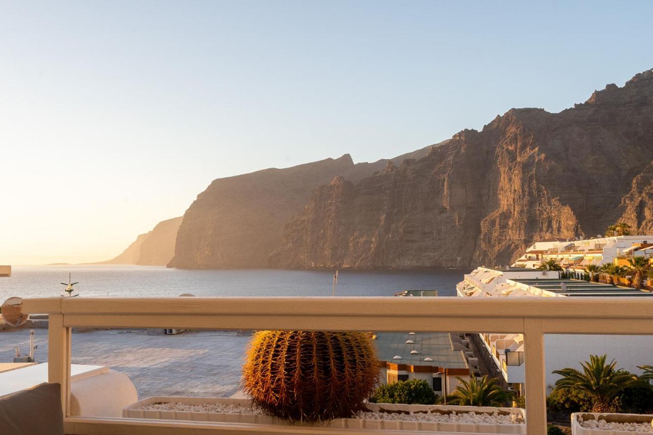 Vistas Sonadas Cerca Del Mar Acantilado de los Gigantes