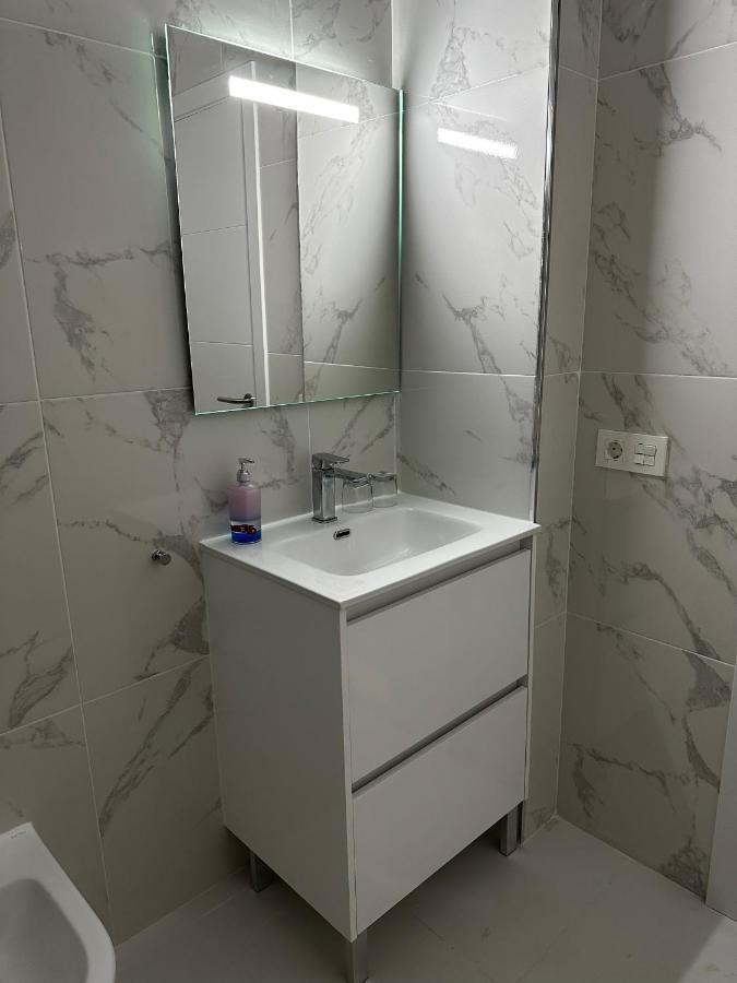 Magnificent And New In Playa San Juan Apartment