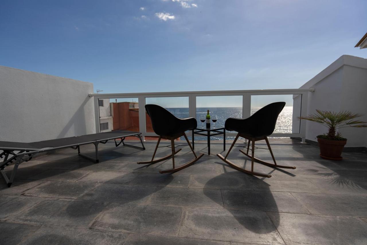 Beachhouse With Amazing Terrace Next To The Ocean Apartment *