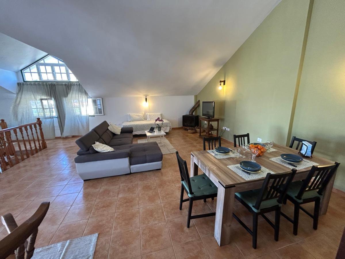 Casa Abona, Precioso Atico Con Wifi Gratis Y Vistas Increibles Al Mar Y La Montana * La Sabinita