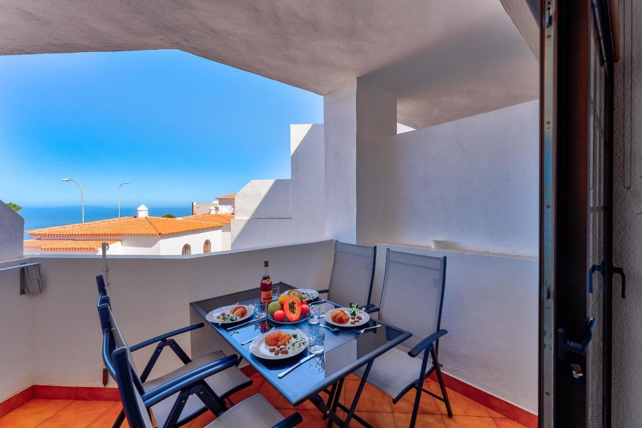 Wonderful With A Sea View, Wifi, Pool *