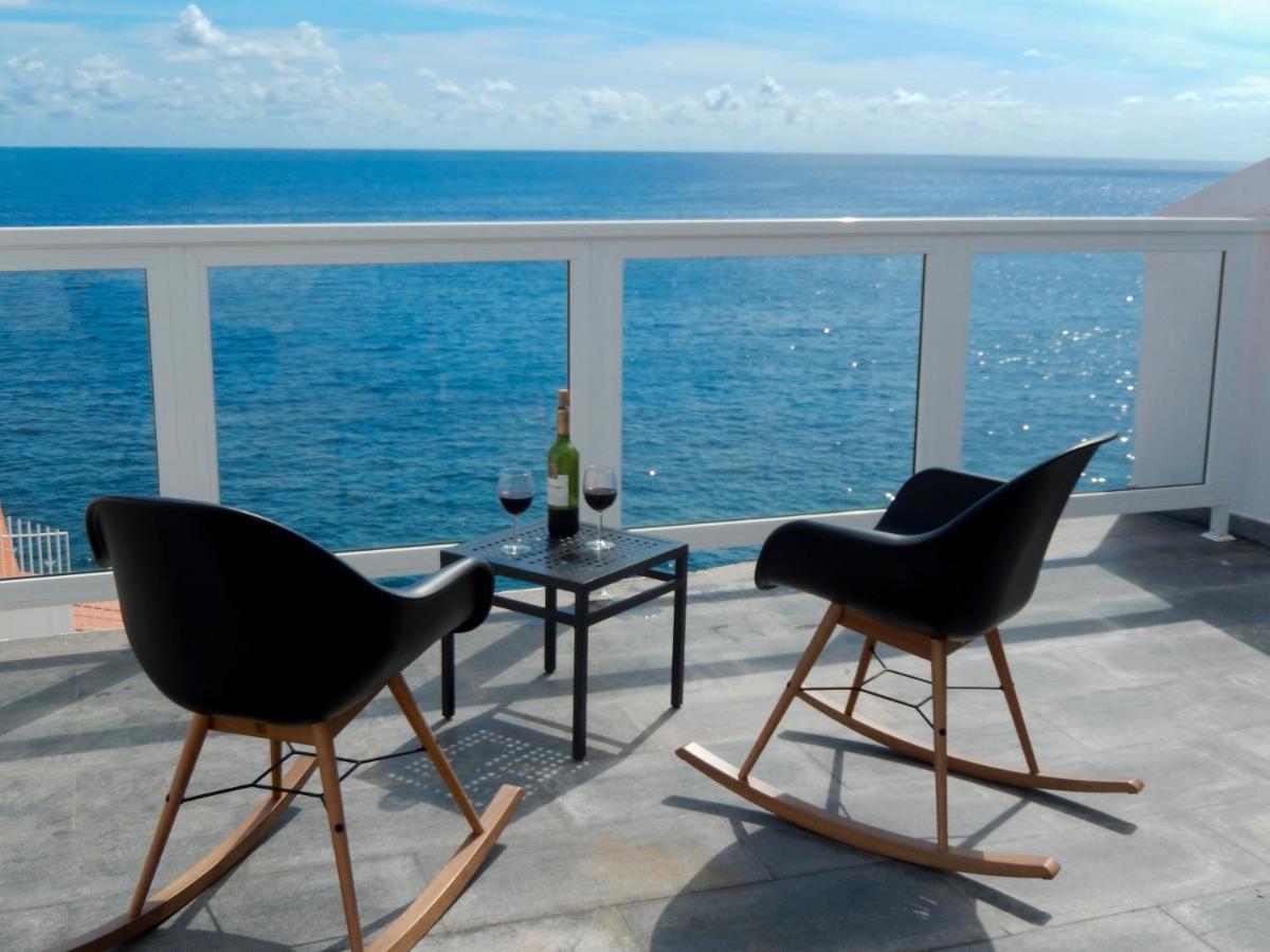 Beachhouse With Amazing Terrace Next To The Ocean *