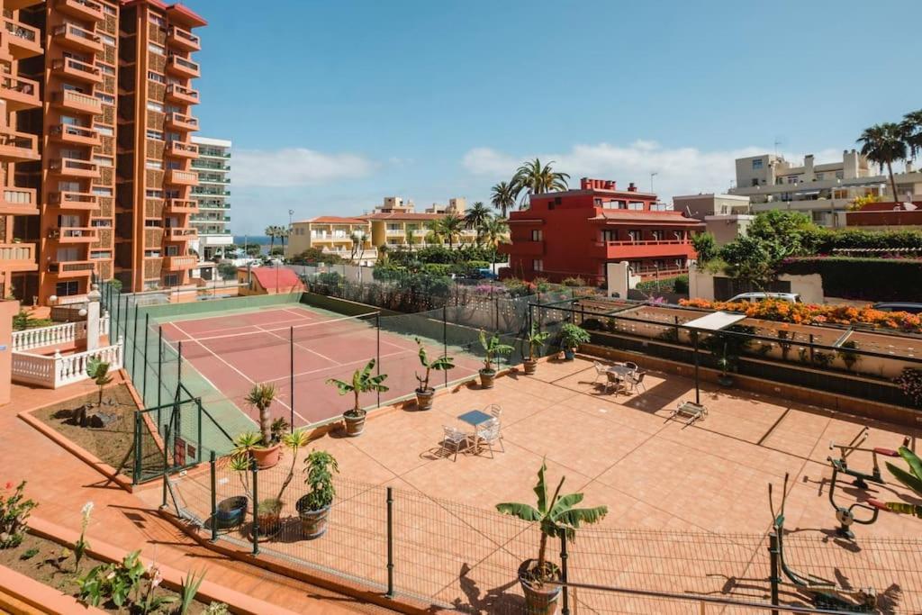 Apartamento With Balcony And Swimming Pool *