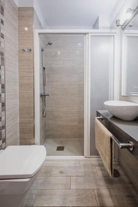 Apartamento With Balcony And Swimming Pool *