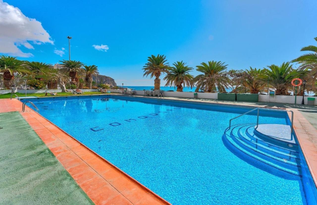 Appartement Stunning Holidays, Large Terrace On The Sea