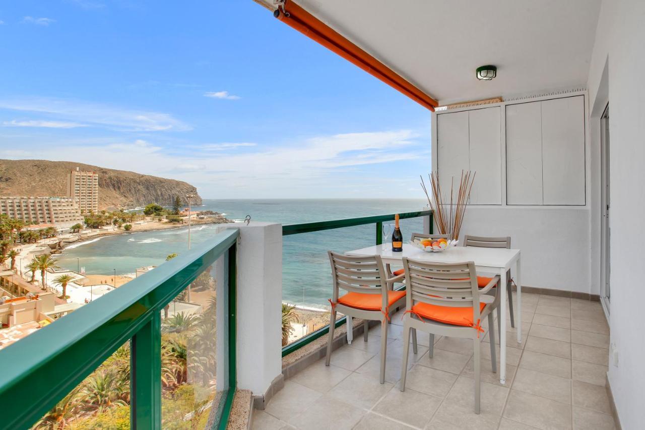 Stunning Holidays, Large Terrace On The Sea Appartement *