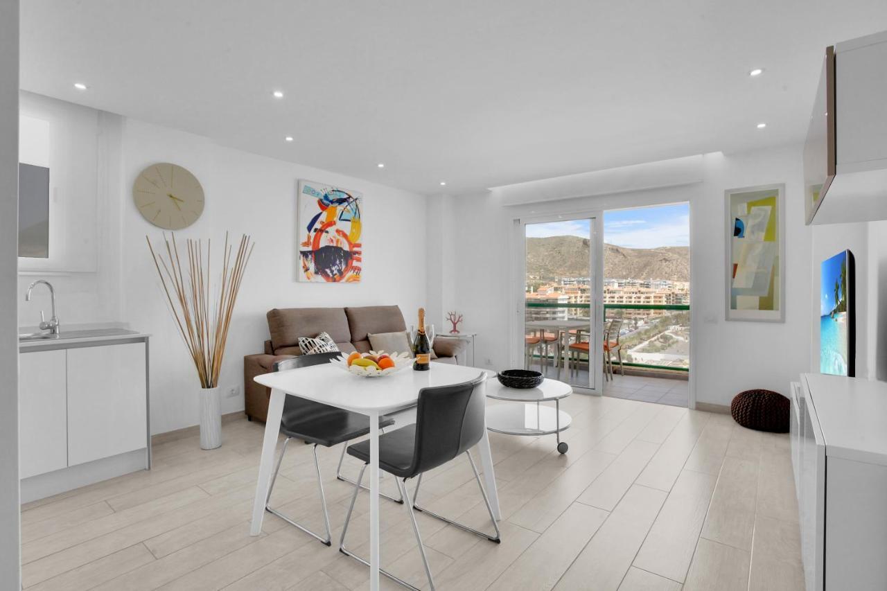 Appartement Stunning Holidays, Large Terrace On The Sea Los Cristianos (Tenerife)