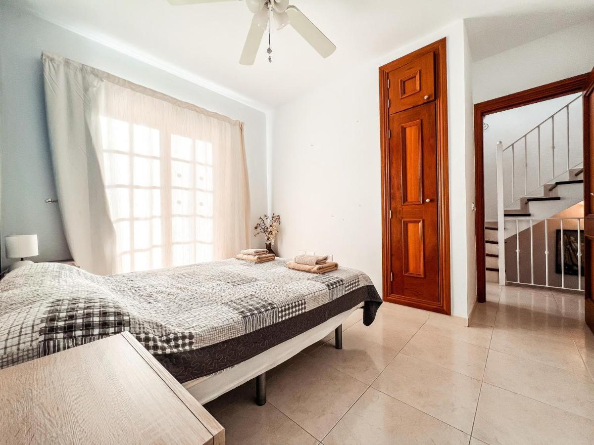 Townhouse With Ac In Callao Salvaje, Sonia, Cs148 Holiday home